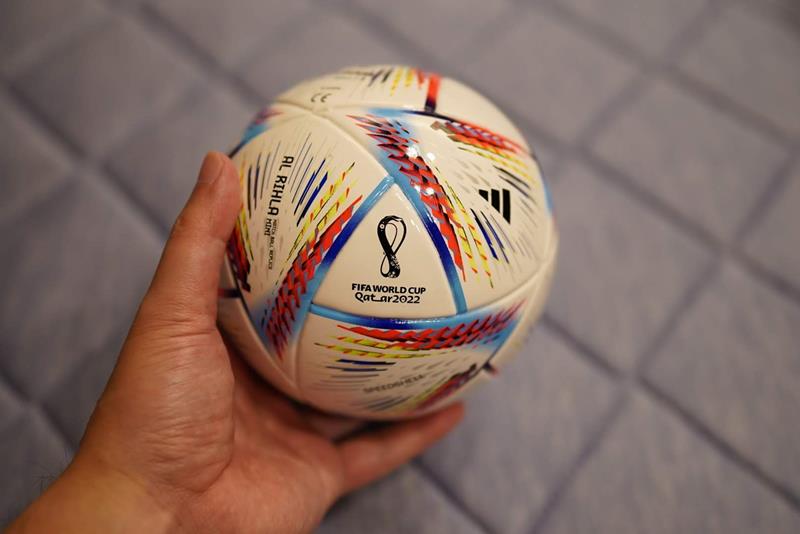 子ども用にアル・リフラのミニサッカーボールを買ったのでレビューするぞ！（AFMS150） - 新潟散財