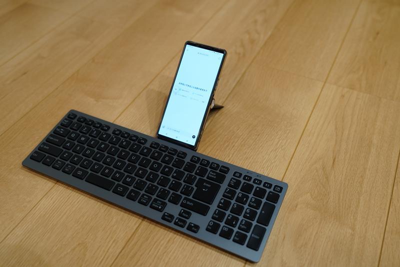 FMV 富士通 ワイヤレスキーボード Comfort Keyboard KB800 静音　マルチペアリング　仕事用　ビジネス　おしゃれ　かっこいい　おすすめ　ブログ　テンキー付き